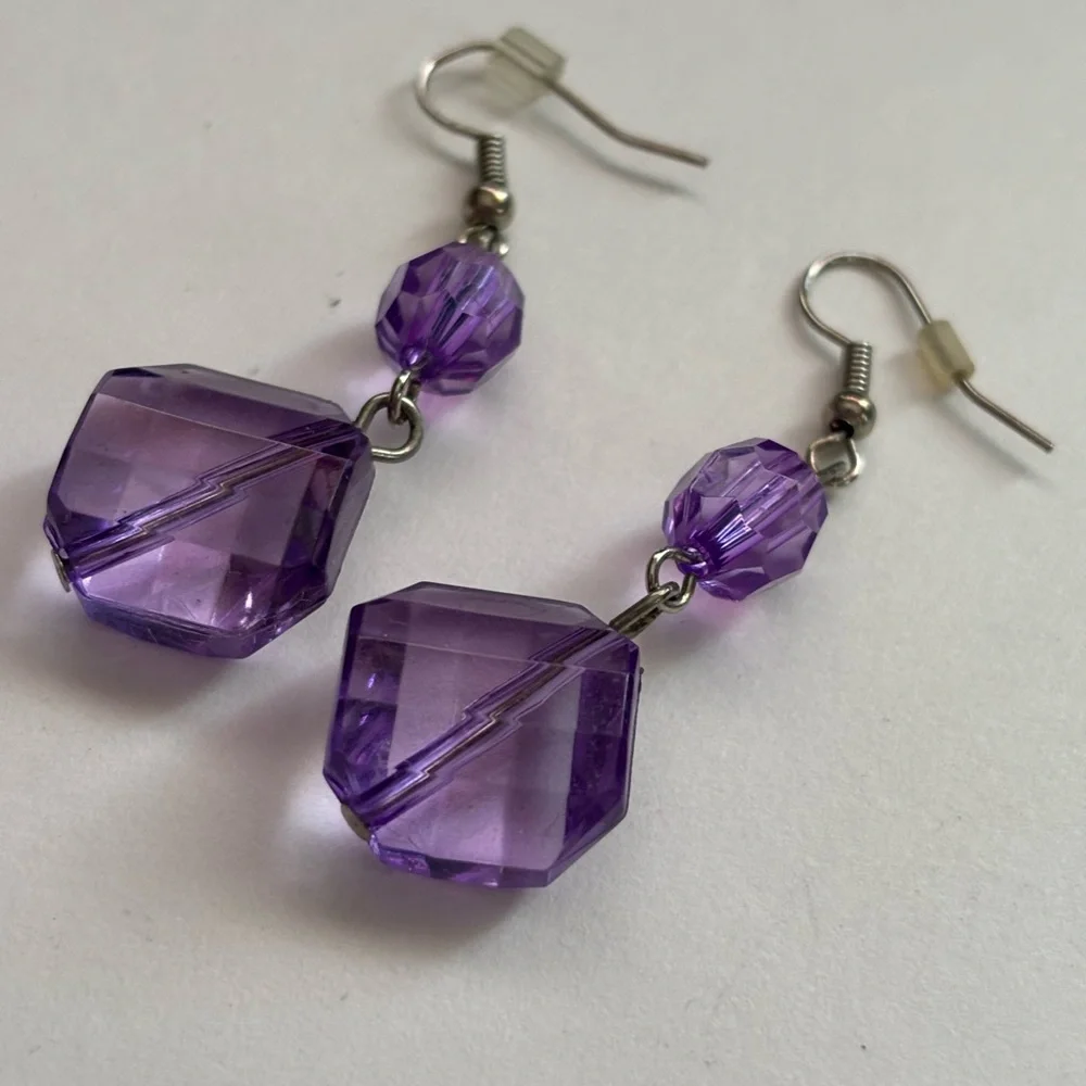 Beautiful Purple Faceted Dangle Earrings - Women Jewelry
